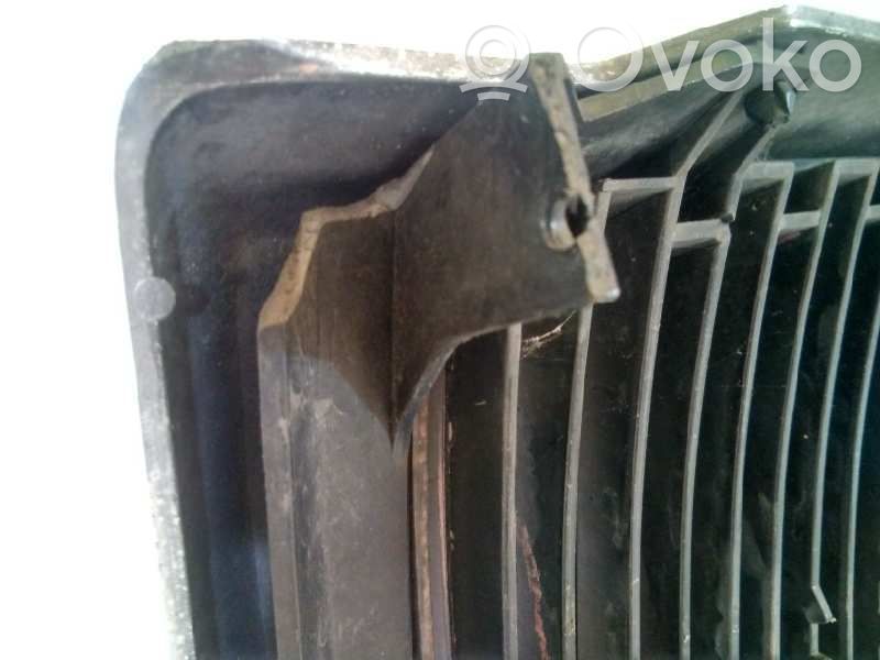 Kühlergrill   89024