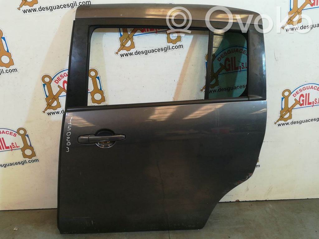 Side sliding door   150203