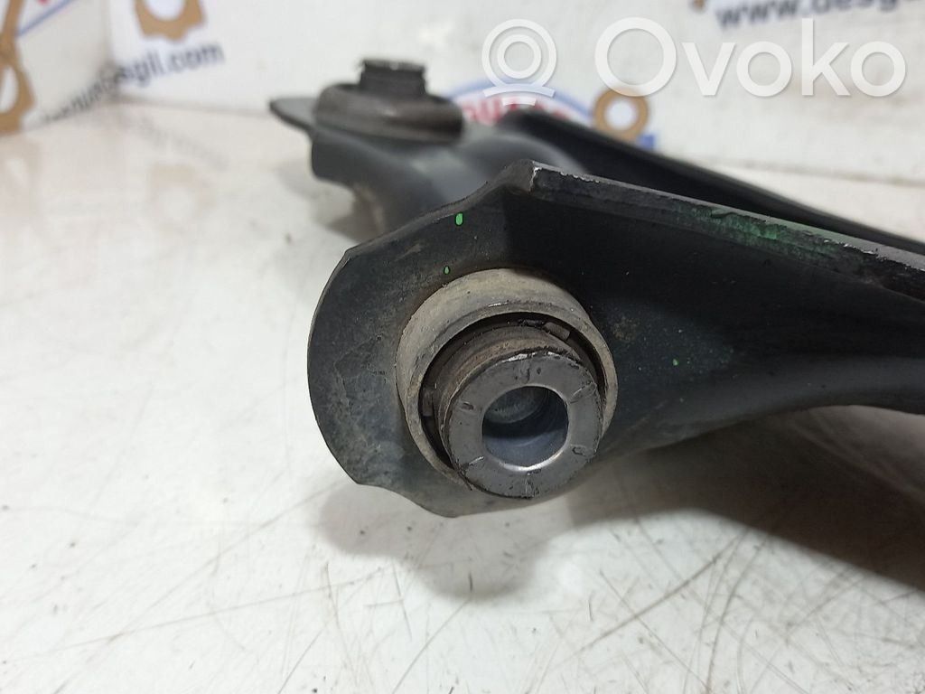 Renault Kangoo II Braccio di controllo sospensione anteriore inferiore/braccio oscillante 