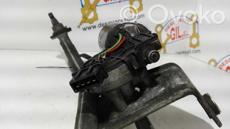 Peugeot 206 Tiranti e motorino del tergicristallo anteriore 