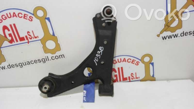 Fiat Grande Punto Dolny wahacz przedni 