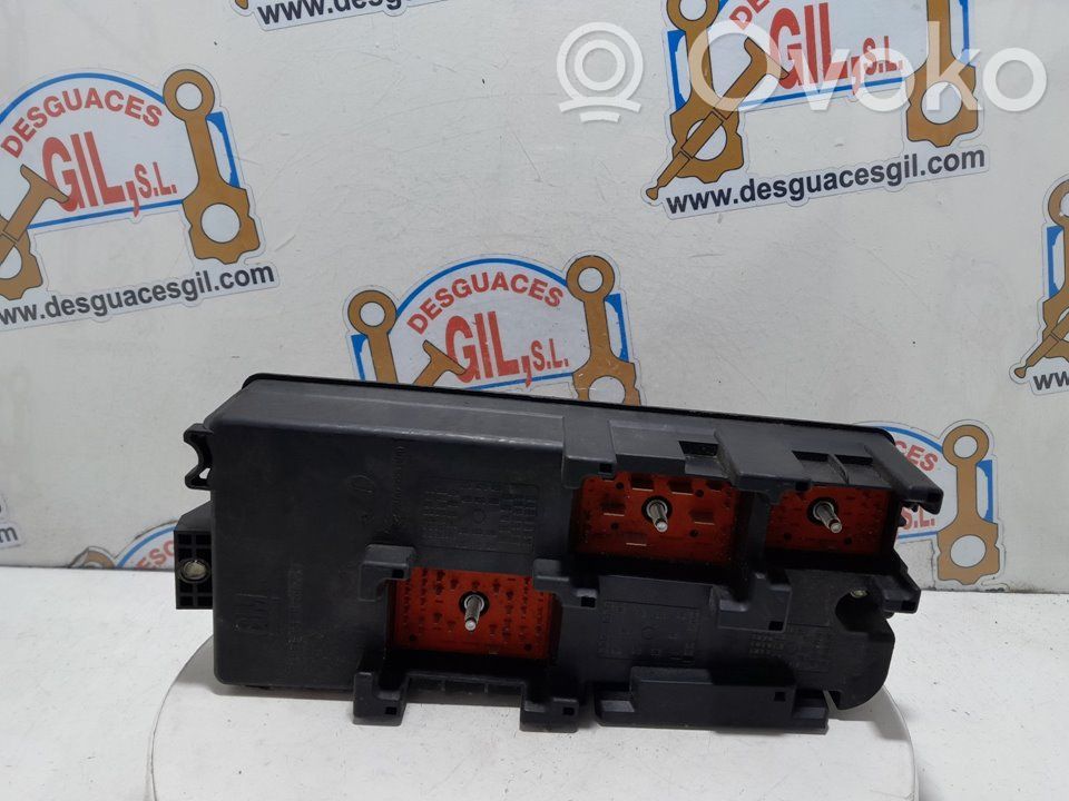 Opel Vectra C Modul siguranțe 