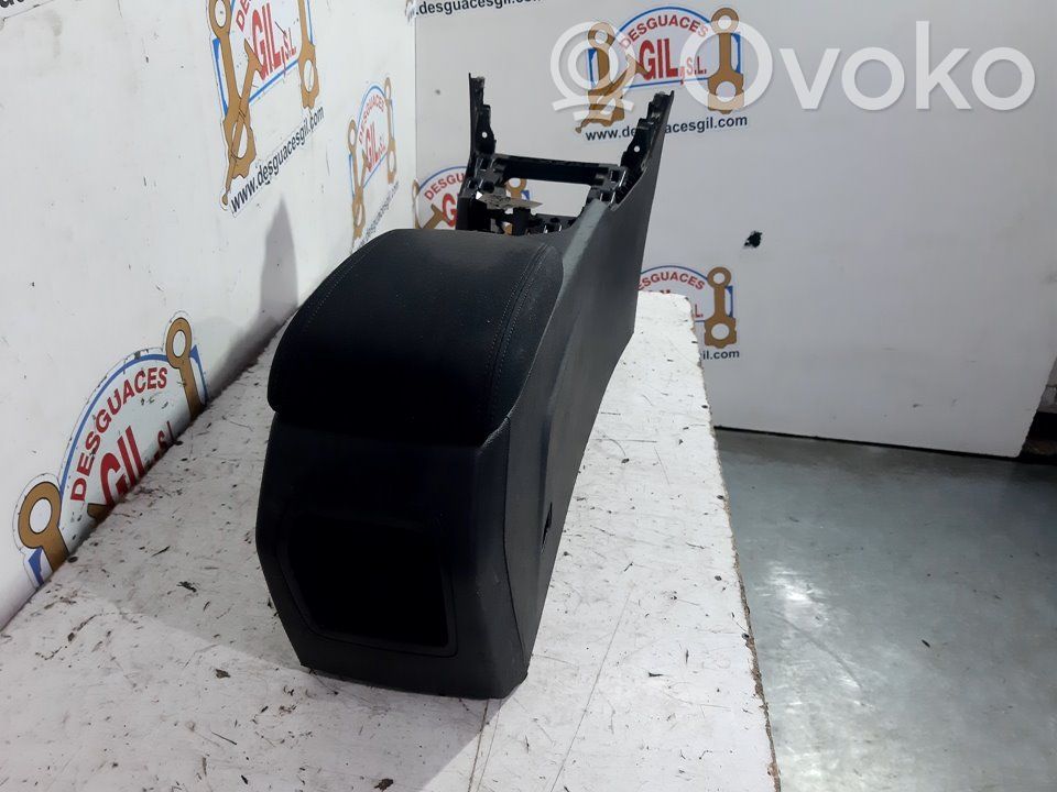 Peugeot 308 Podłokietnik tunelu środkowego 