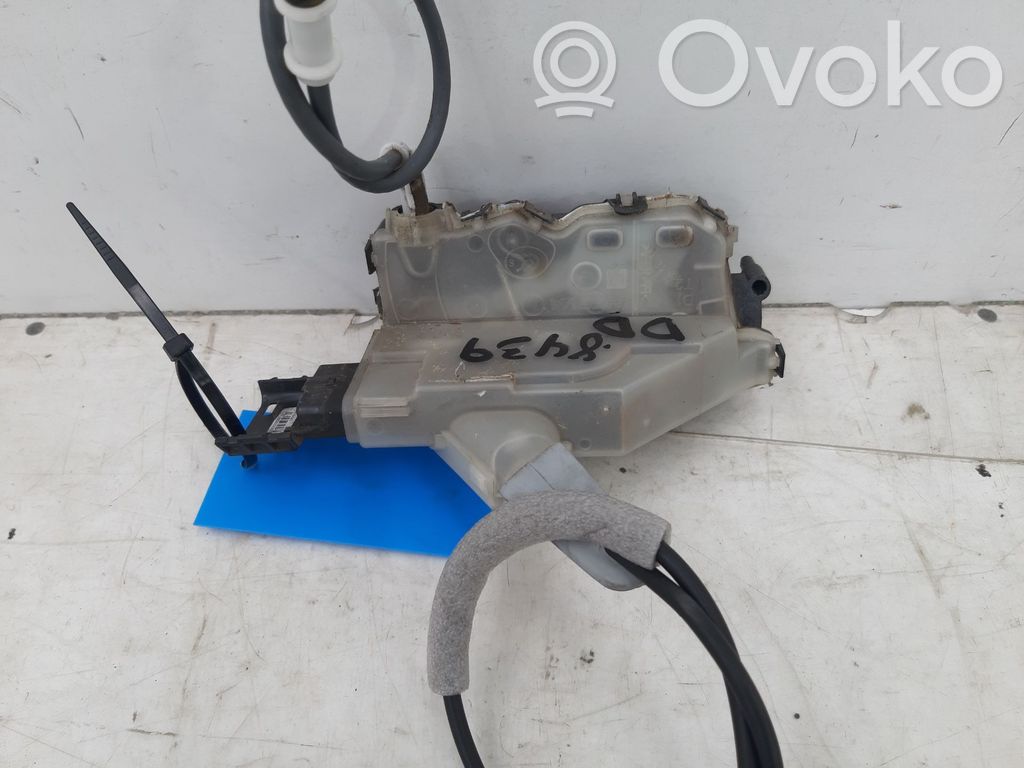 Citroen C3 Front door lock 