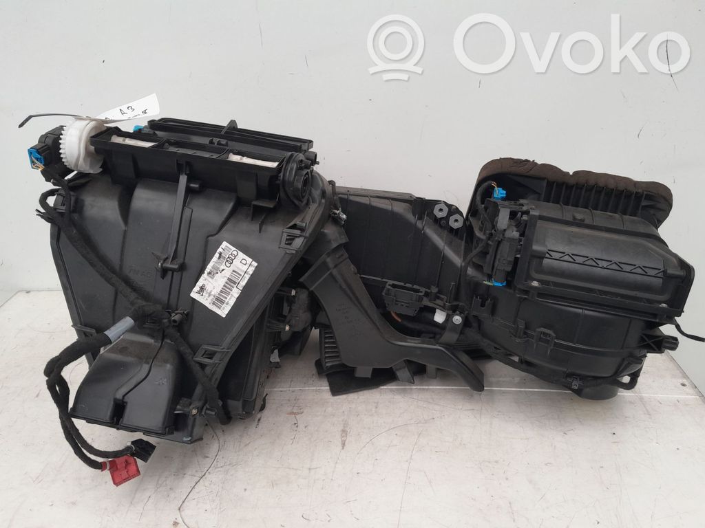 Audi A3 S3 8P Salono oro mazgo komplektas 