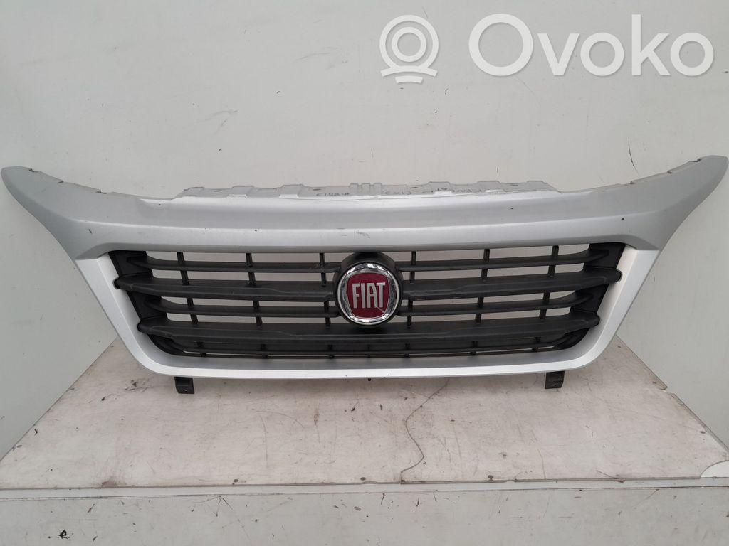 Fiat Ducato Rejilla delantera 