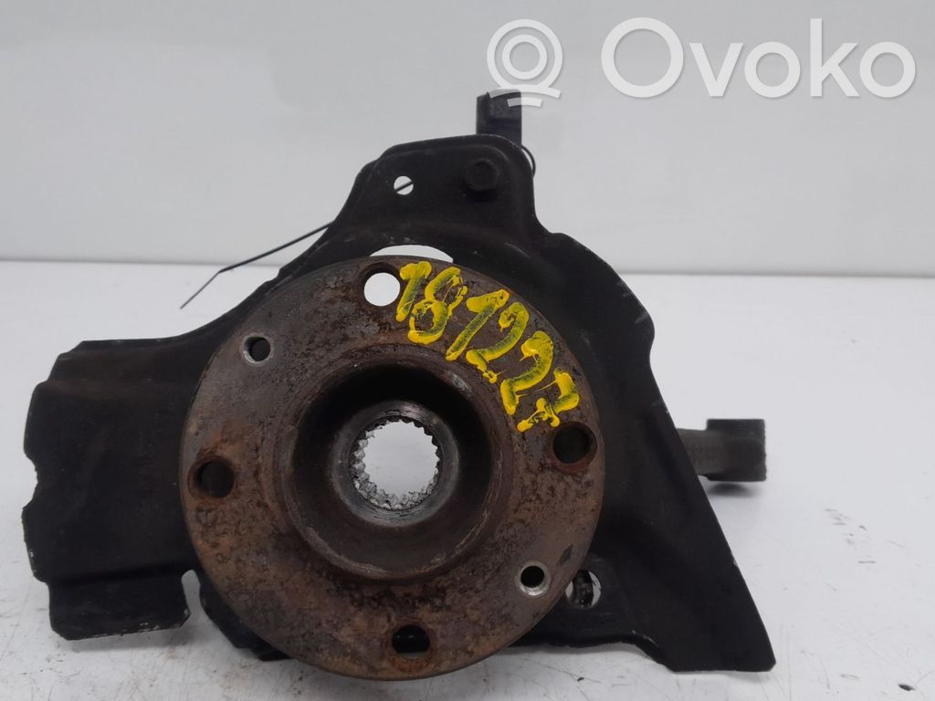 Fiat Punto (188) Zwrotnica koła przedniego 