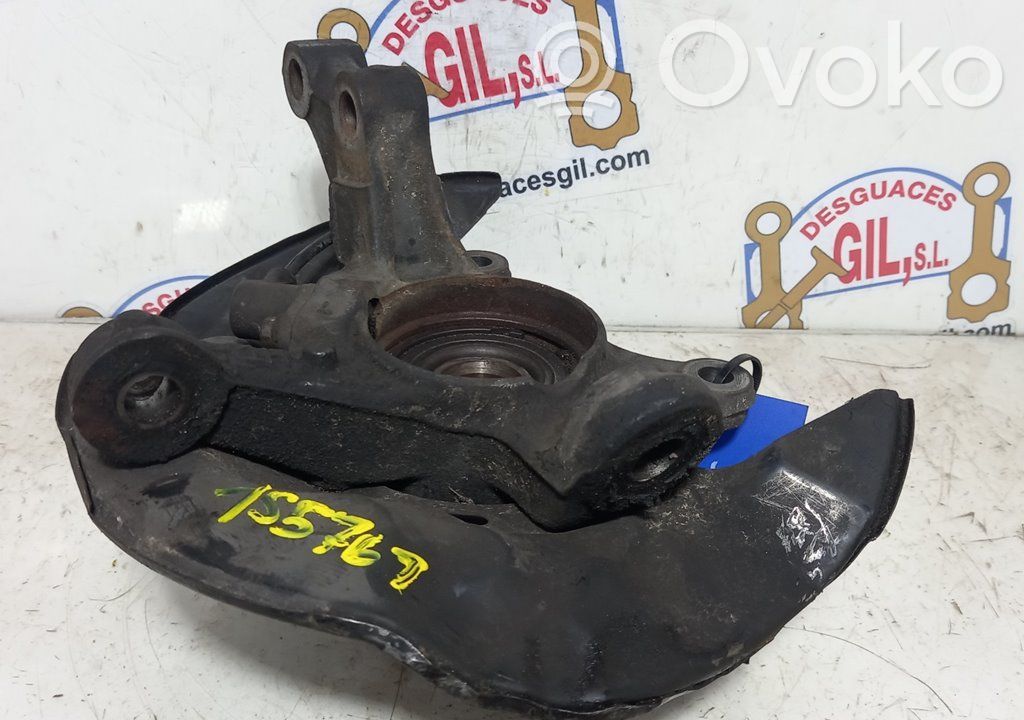 Toyota Corolla E120 E130 Zwrotnica koła przedniego 