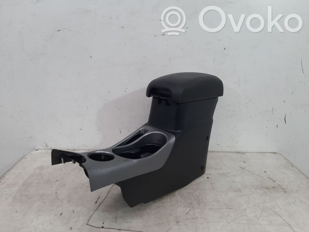 Armrest   183800