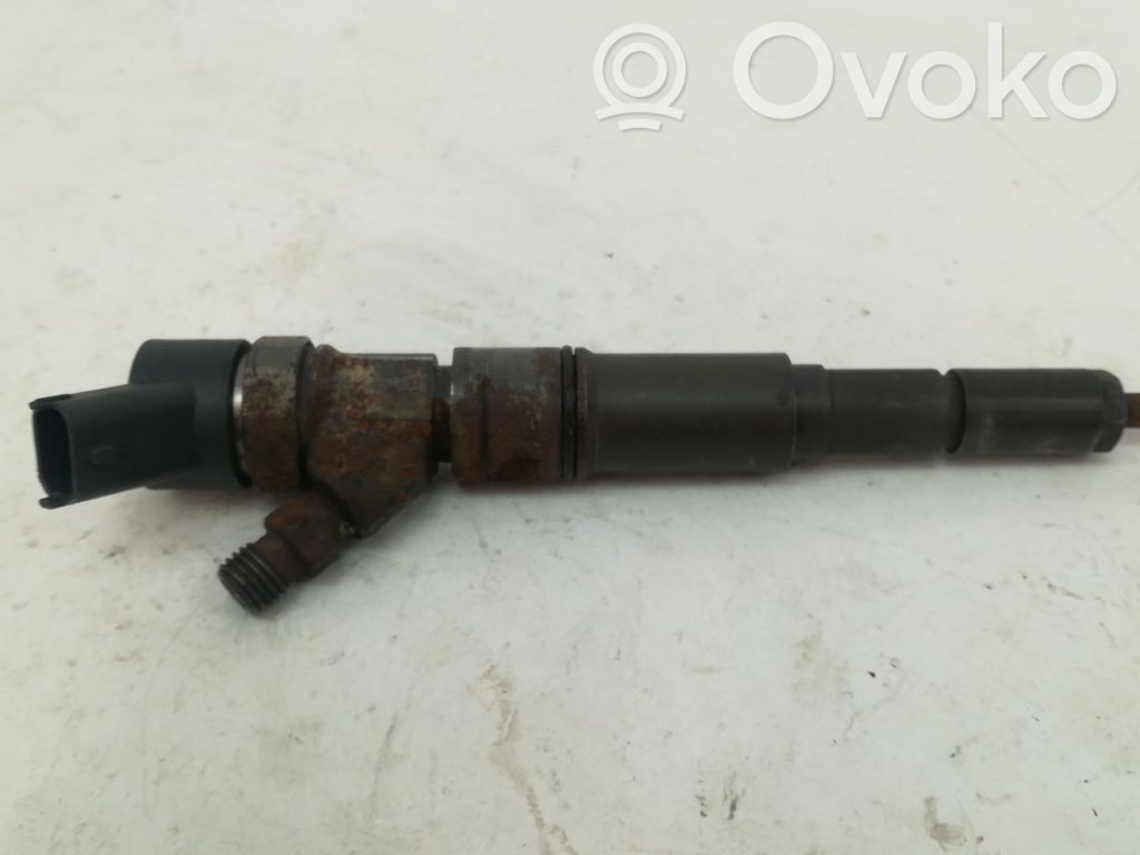 BMW 5 E39 Fuel injector 