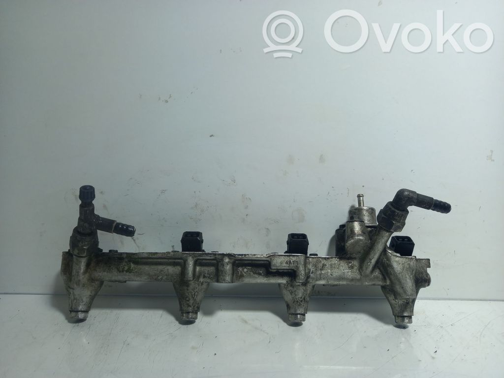 Listwa wtryskowa   938F9D280,179595