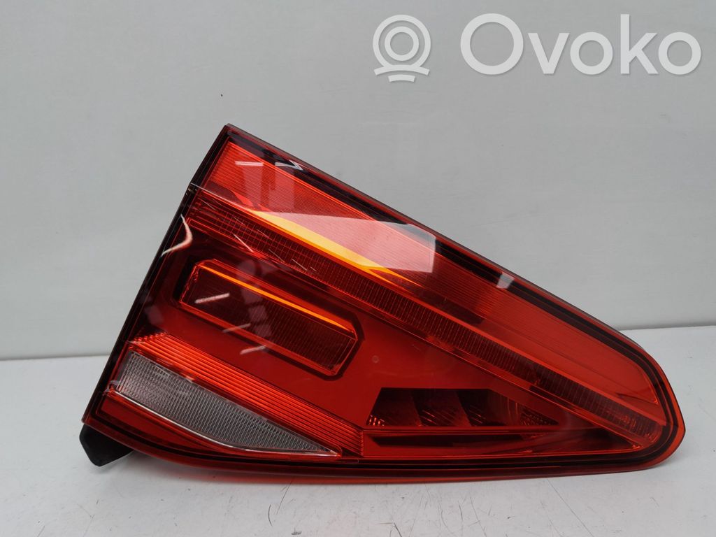 Volkswagen Touran III Luci posteriori