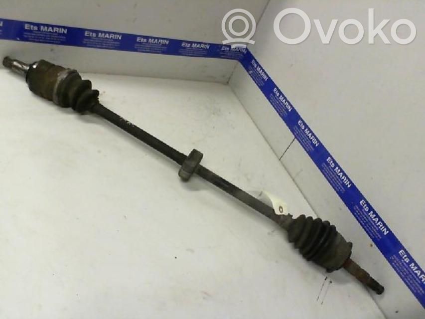 Opel Corsa B Eje de transmisión delantero 
