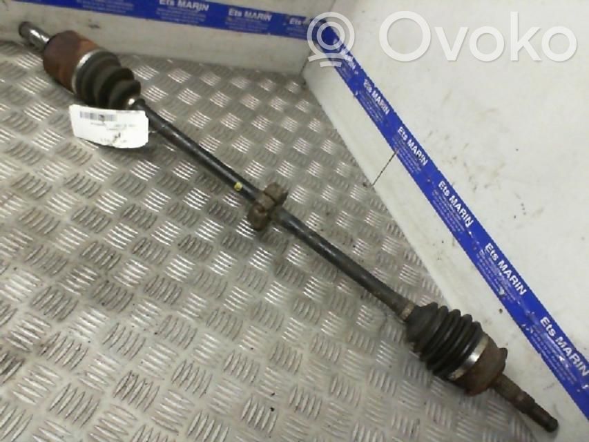 Opel Corsa B Eje de transmisión delantero 