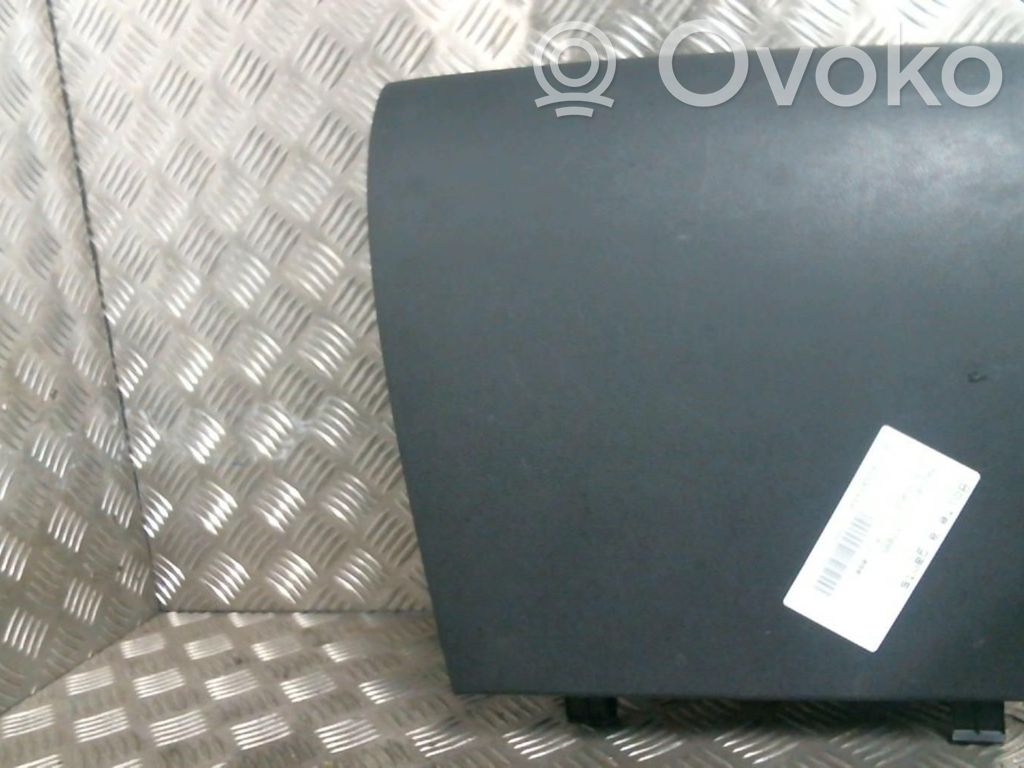 Mazda 2 Daiktadėžės (bordačioko) komplektas 