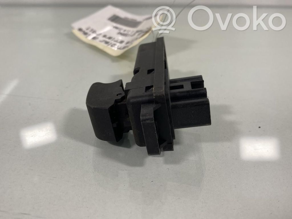 Electric window control switch   D65166370