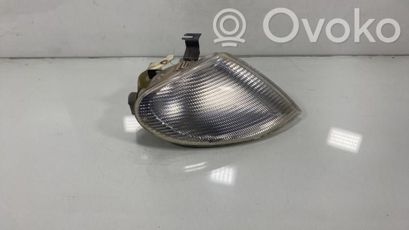 Ford Galaxy Front fender indicator light 