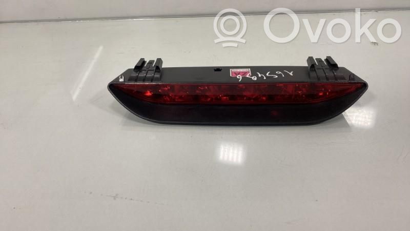 Chevrolet Aveo Third/center stoplight 