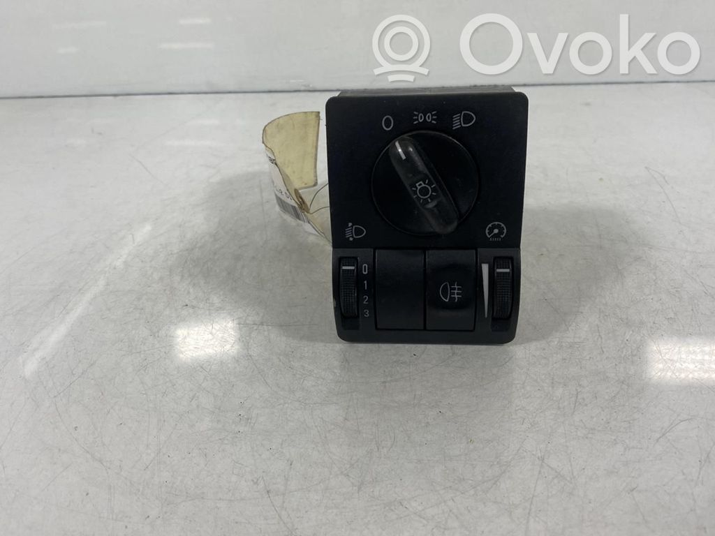 Opel Corsa C Light switch 