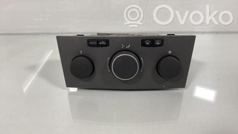 Opel Astra H Panel klimatyzacji 