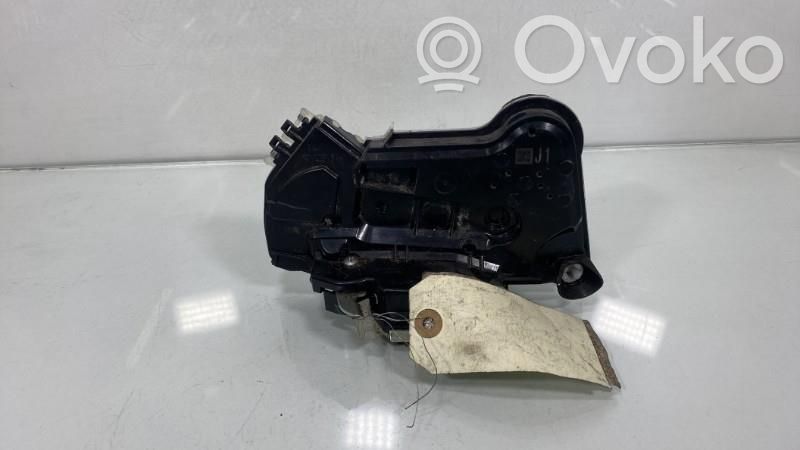 Peugeot 108 Front door lock 