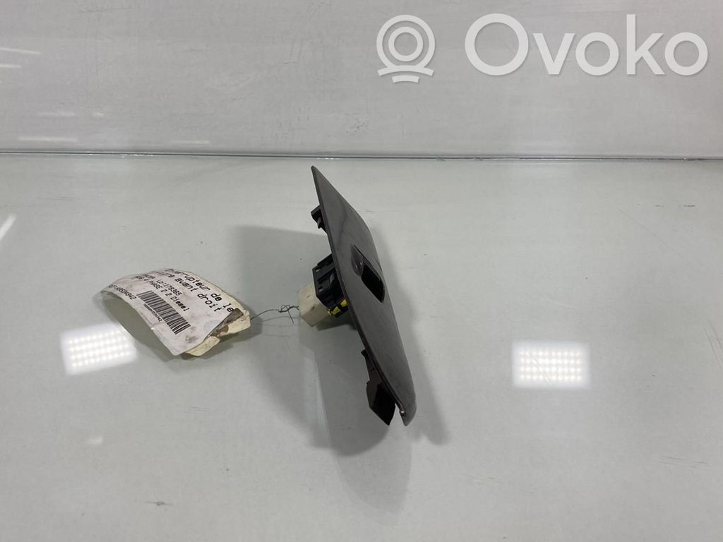 Interruptor del elevalunas eléctrico   GE6M684L1