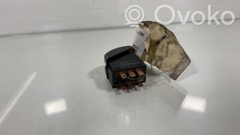 Opel Corsa B Hazard light switch 
