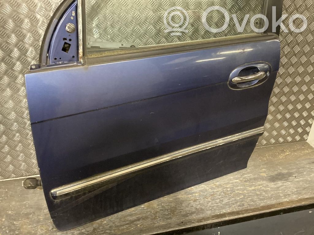 KIA Carnival Puerta delantera 
