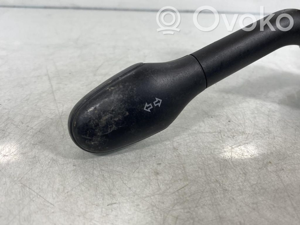 Volkswagen Golf III Palanca de intermitentes 