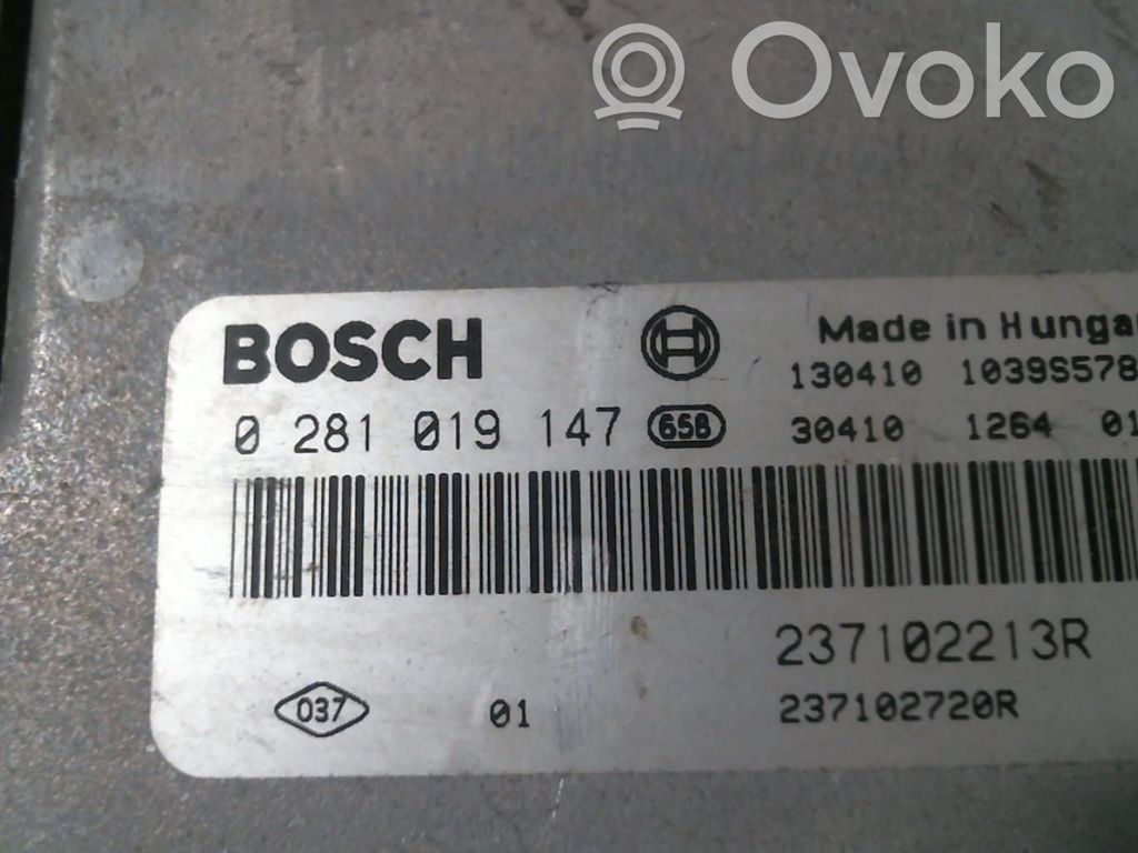 Renault Clio IV Engine control unit/module 
