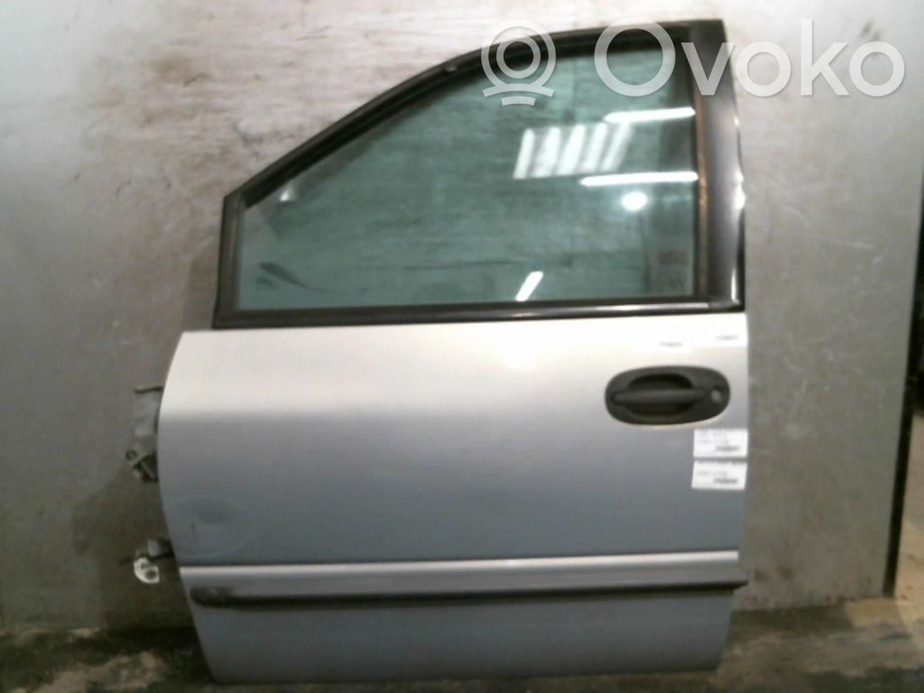 Chrysler Voyager Puerta delantera 