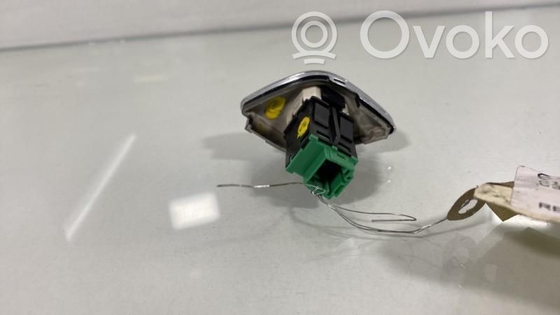 Central locking switch button   6490ET