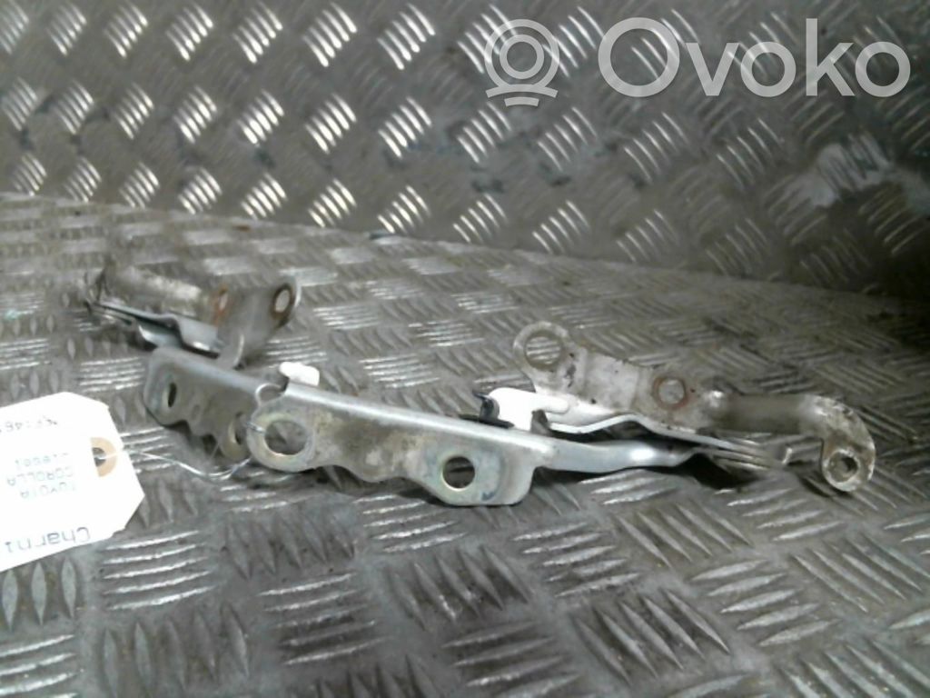 Toyota Corolla E120 E130 Engine bonnet/hood hinges 