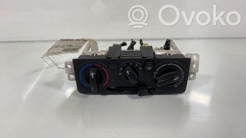 Climate control unit   DC7261190A