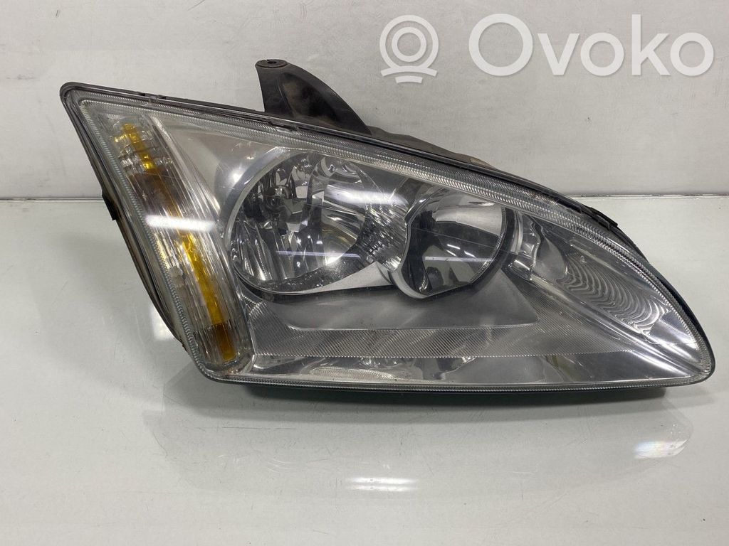 Headlight/headlamp   1480979
