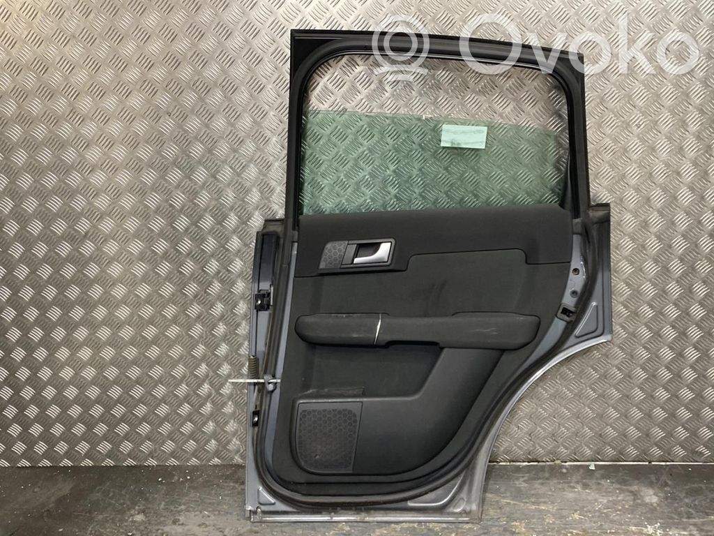 Galinės durys   8Z0833052
