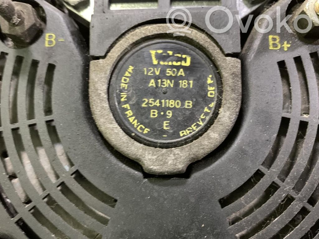 Peugeot 205 Generatore/alternatore 