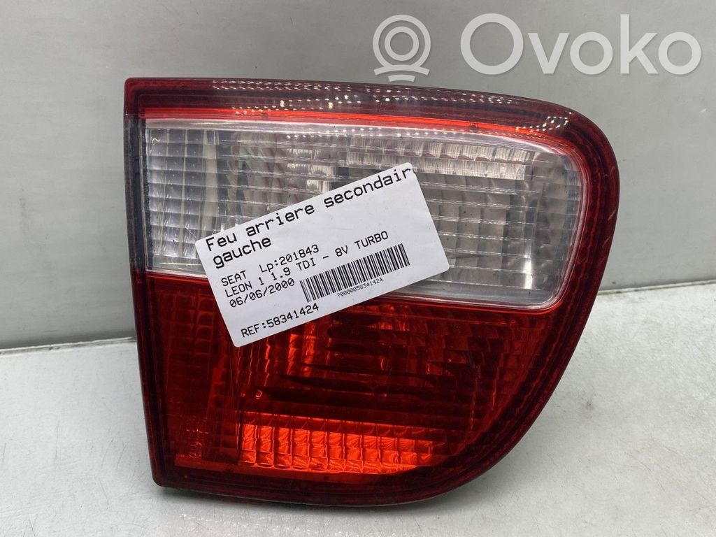 Seat Leon (1M) Lampy tylnej klapy bagażnika 