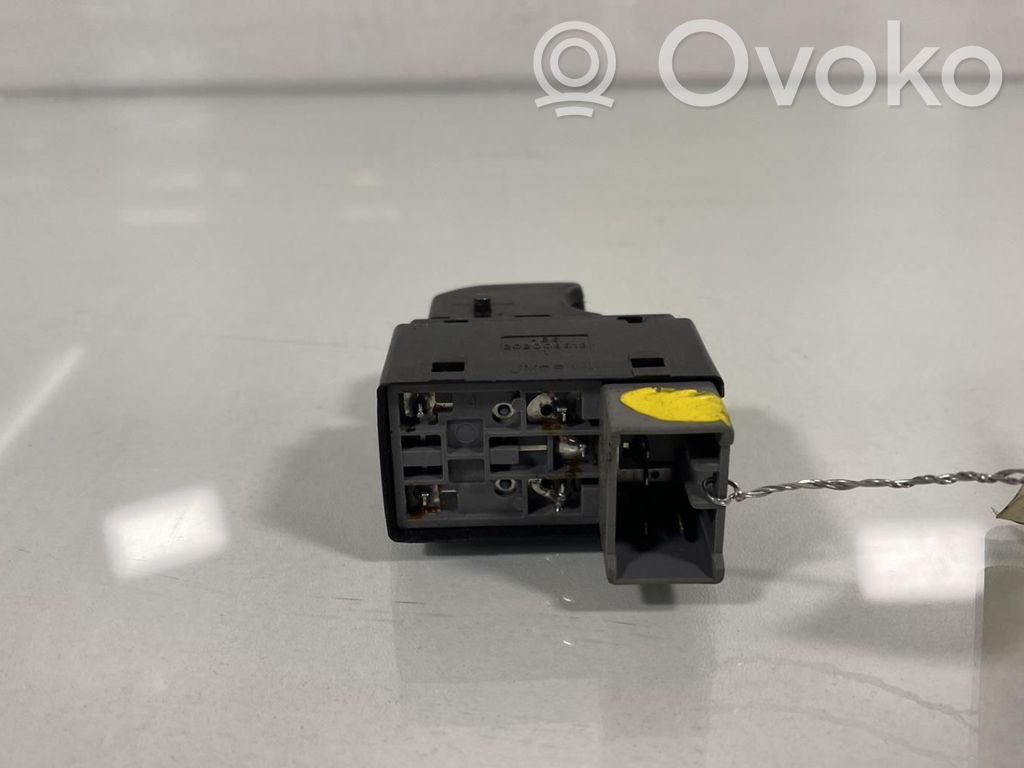 Chevrolet Spark Electric window control switch 