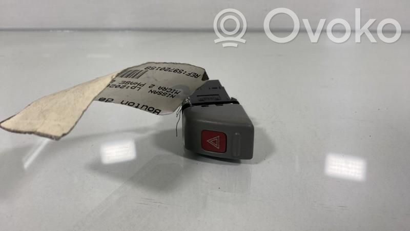 Nissan Micra Botón interruptor de luz de peligro 