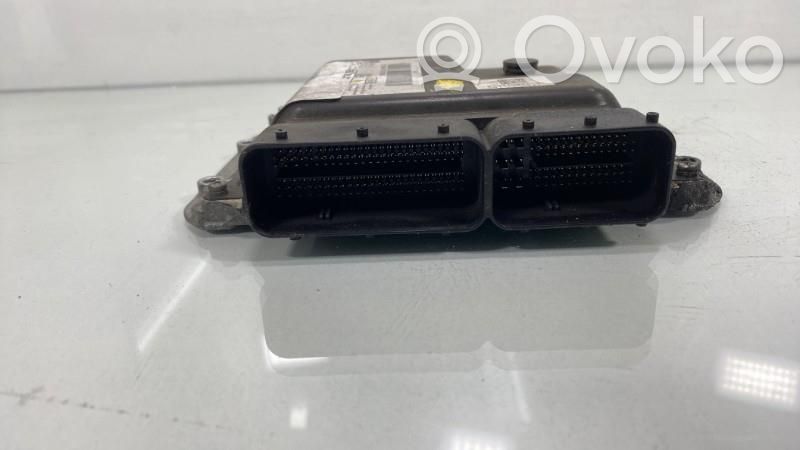 Opel Astra J Engine control unit/module 