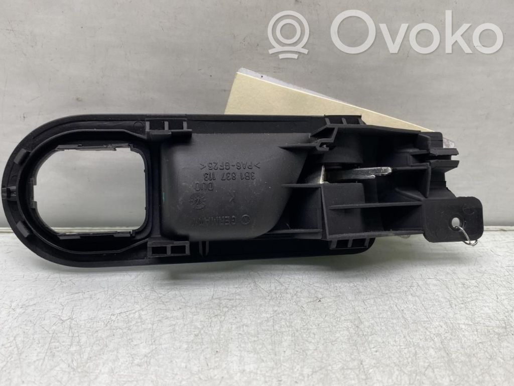 Volkswagen PASSAT B5 Maniglia interna per portiera anteriore 