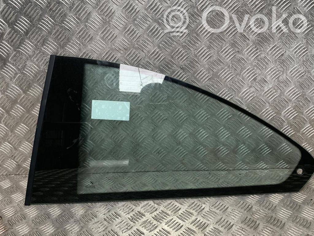 Rear side window   51364334945