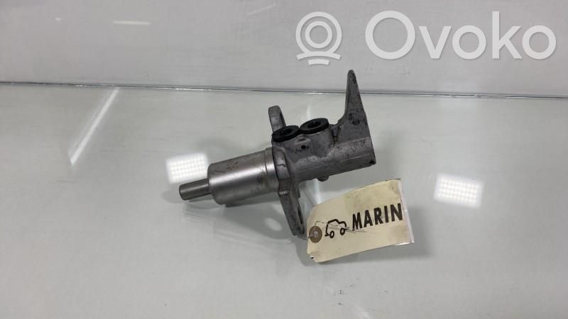 Audi A5 8T 8F Główny cylinder hamulca 