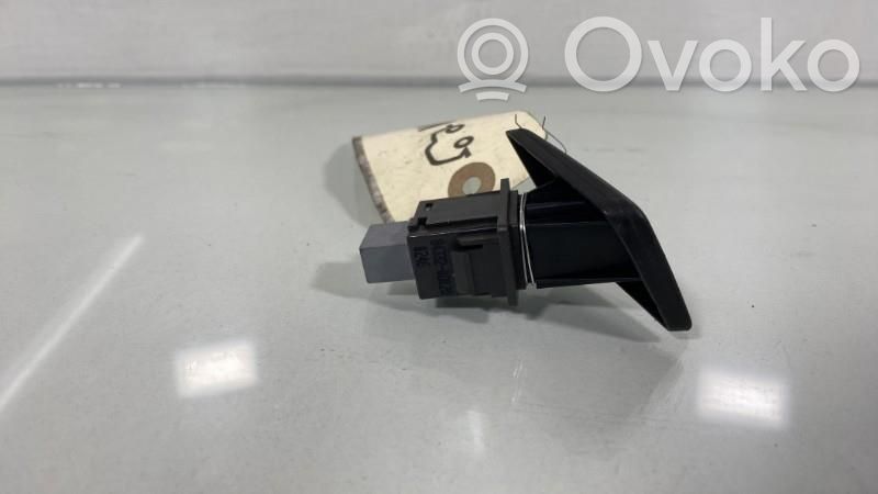 Botón interruptor de luz de peligro   843320D020