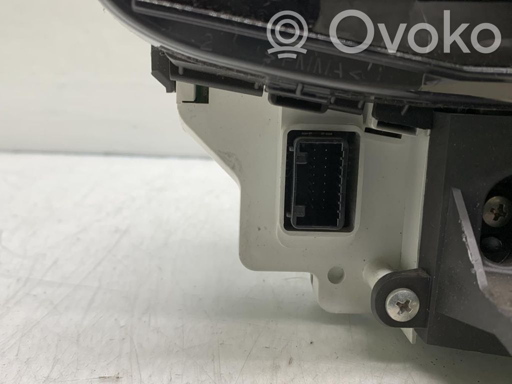 Toyota Yaris Compteur de vitesse tableau de bord 