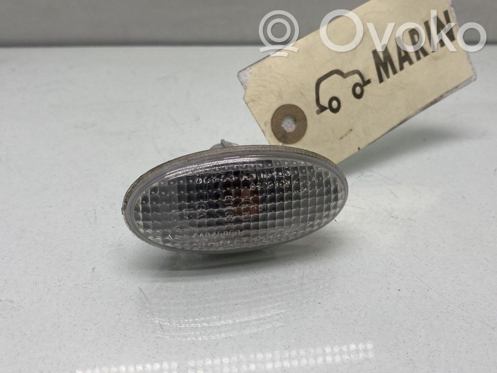 Front indicator light   GJ6A51120E