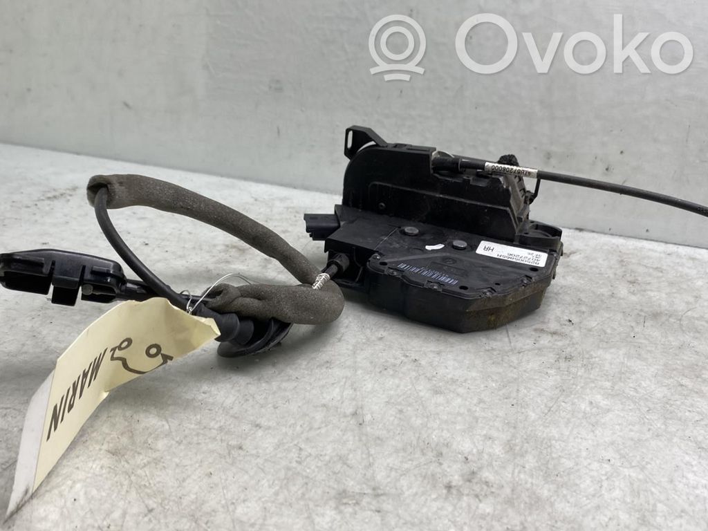 Renault Captur Aizmugurē slēdzene 