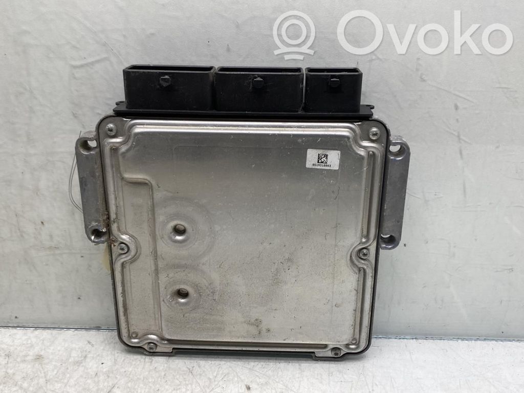 Renault Captur Engine control unit/module 