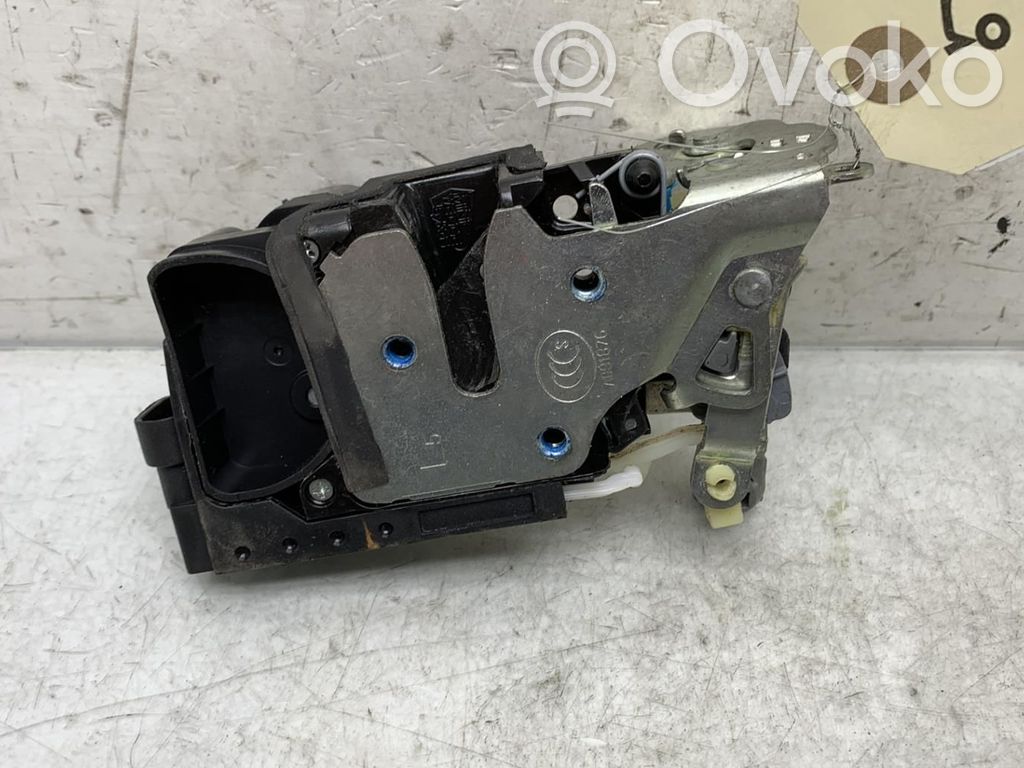 Opel Karl Front door lock 